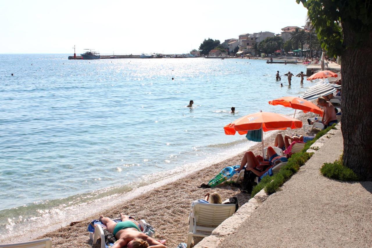 Apartments And Rooms With Parking Space Gradac, Makarska - 6819 格拉达茨 外观 照片