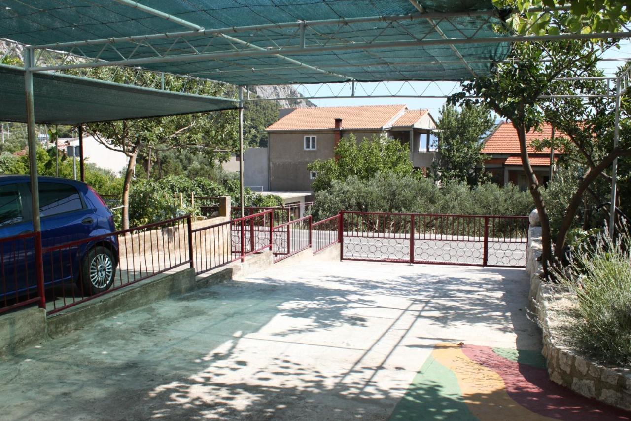 Apartments And Rooms With Parking Space Gradac, Makarska - 6819 格拉达茨 外观 照片