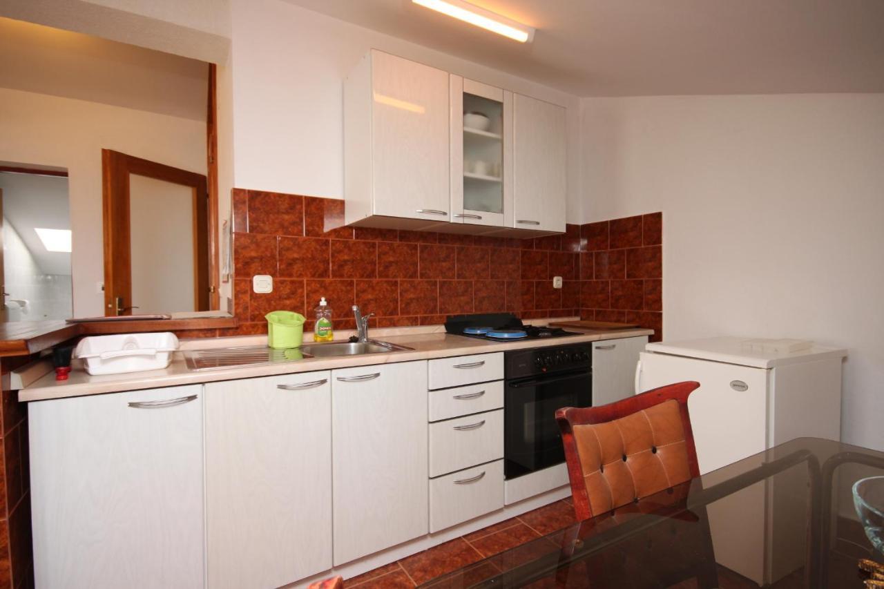Apartments And Rooms With Parking Space Gradac, Makarska - 6819 格拉达茨 外观 照片
